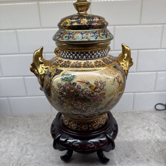 Rare Vintage Satsuma with lid and stand - Picture 3 of 10